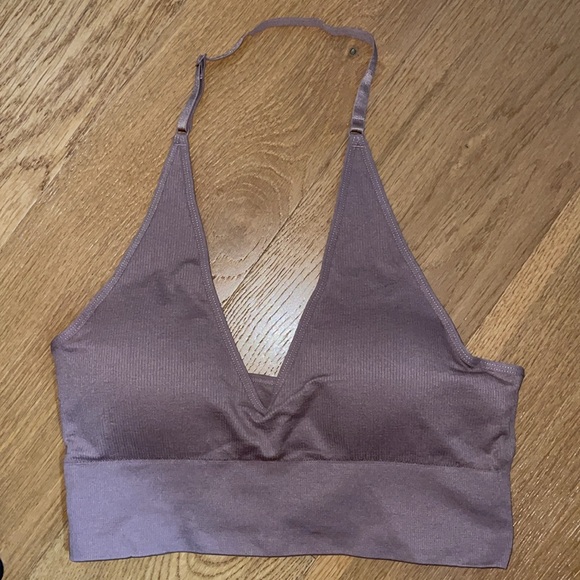 Light Sport Bra 💪 - Picture 4 of 9